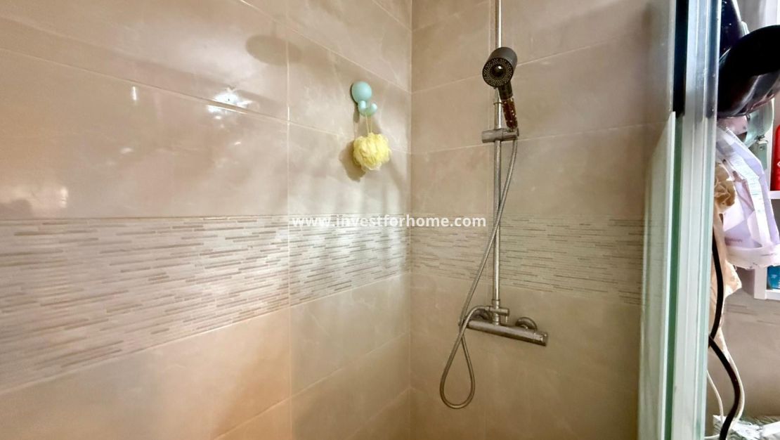 Sale - Apartment - Torrevieja - Centro