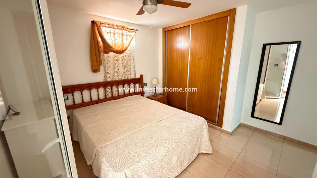 Sale - Apartment - Torrevieja - Centro