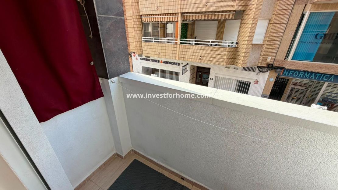 Sale - Apartment - Torrevieja - Centro