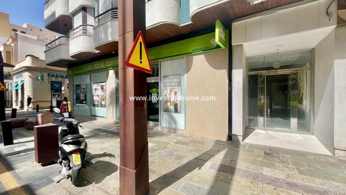 Sale - Apartment - Torrevieja - Centro