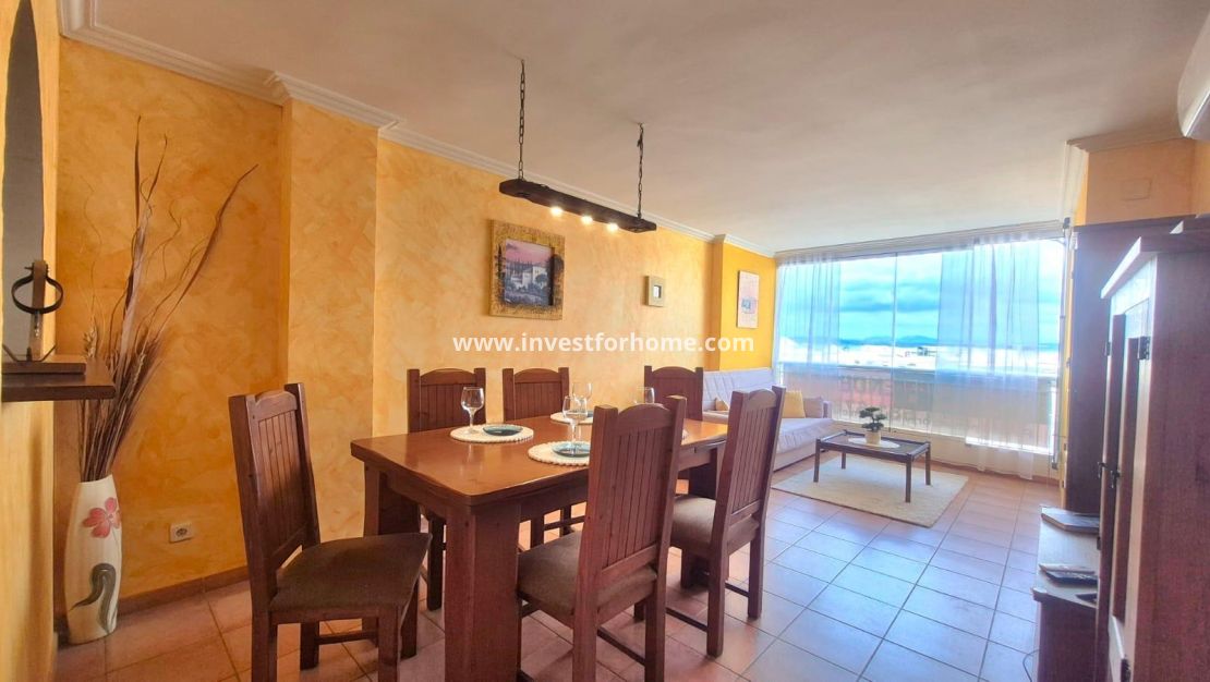 Sale - Apartment - Torrevieja - Centro
