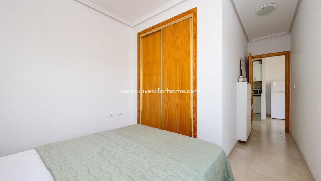 Sale - Apartment - Torrevieja - Centro