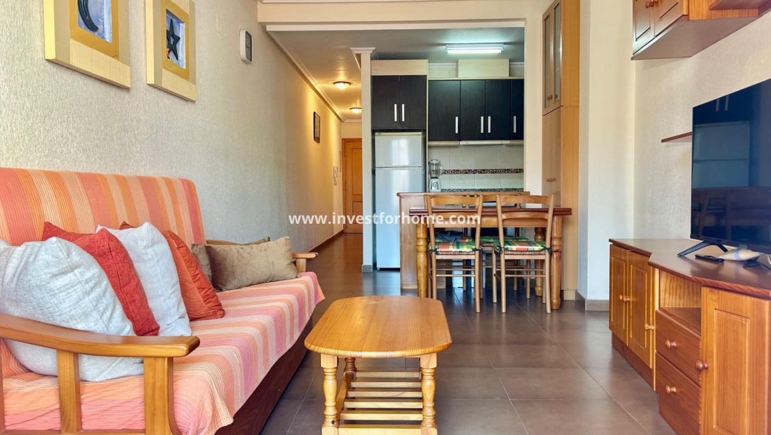 Sale - Apartment - Torrevieja - Centro
