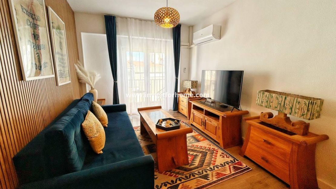 Sale - Apartment - Torrevieja - Centro