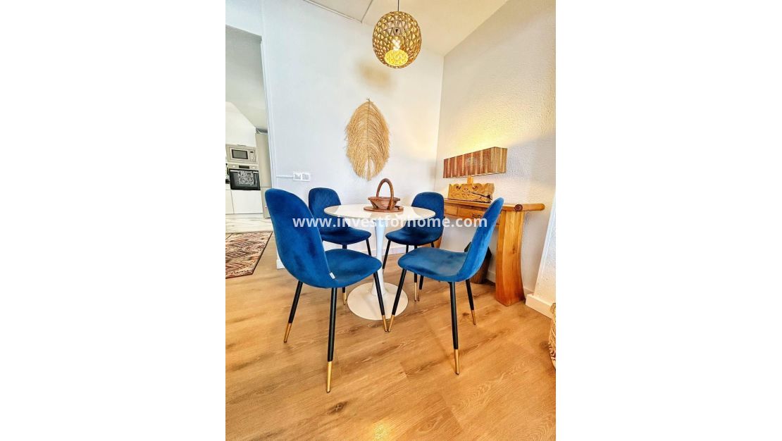 Sale - Apartment - Torrevieja - Centro
