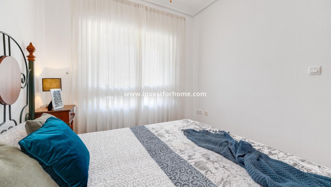 Sale - Apartment - Torrevieja - Centro