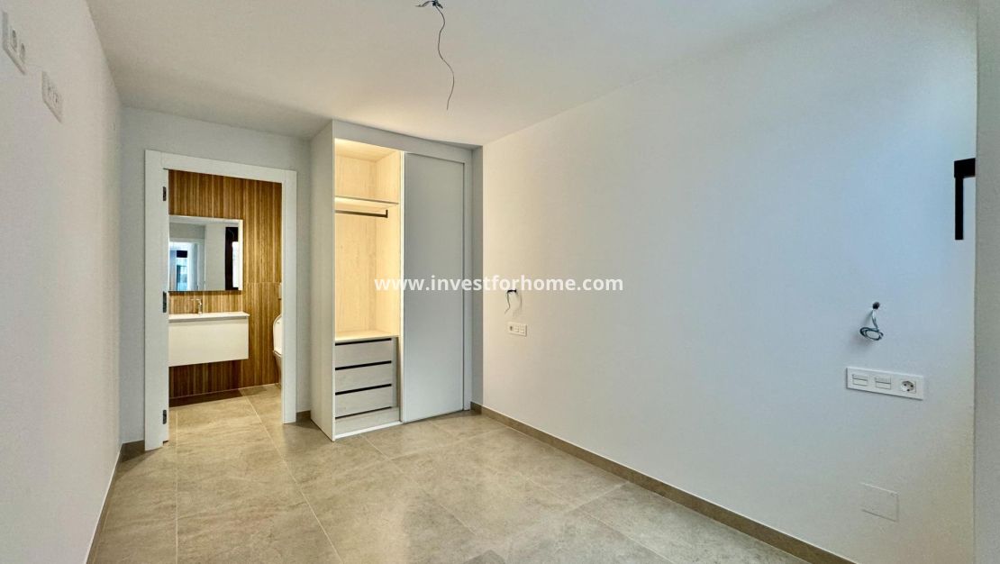 Sale - Apartment - Torrevieja - Centro