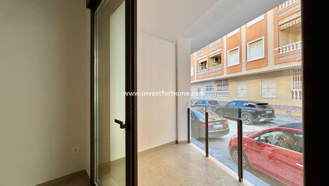 Sale - Apartment - Torrevieja - Centro
