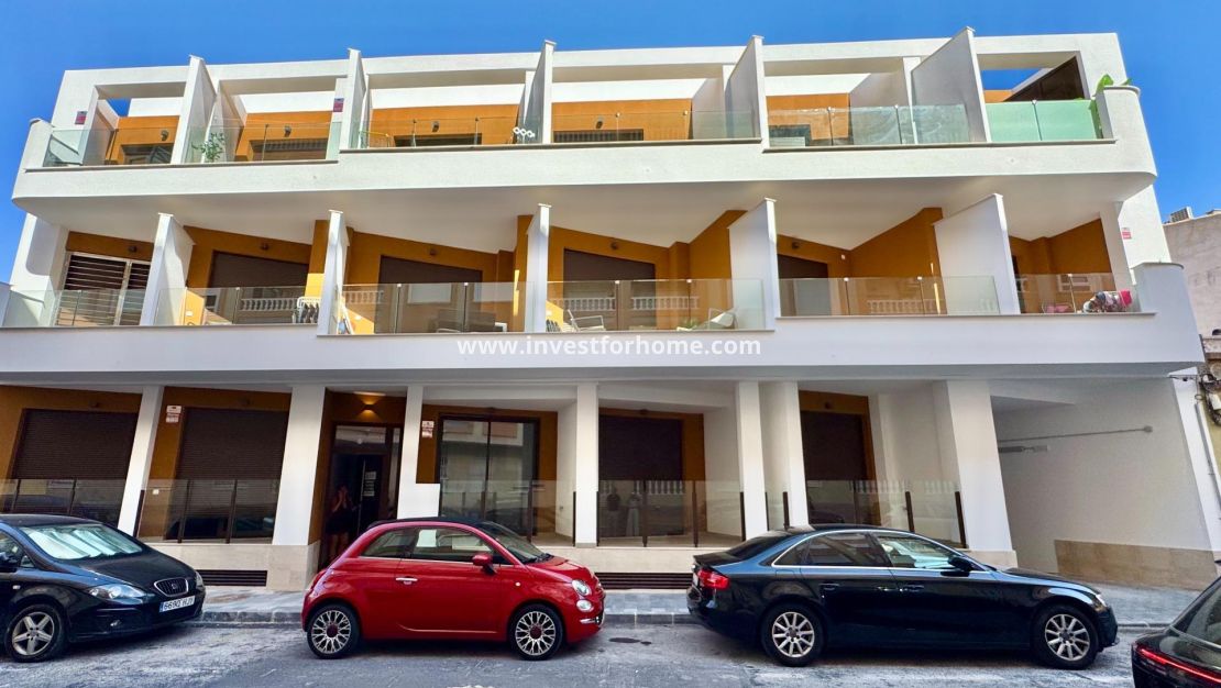 Sale - Apartment - Torrevieja - Centro