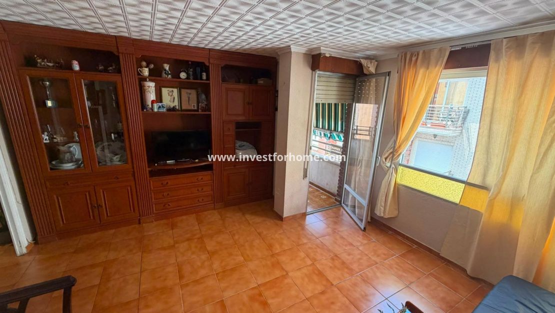 Sale - Apartment - Torrevieja - Centro