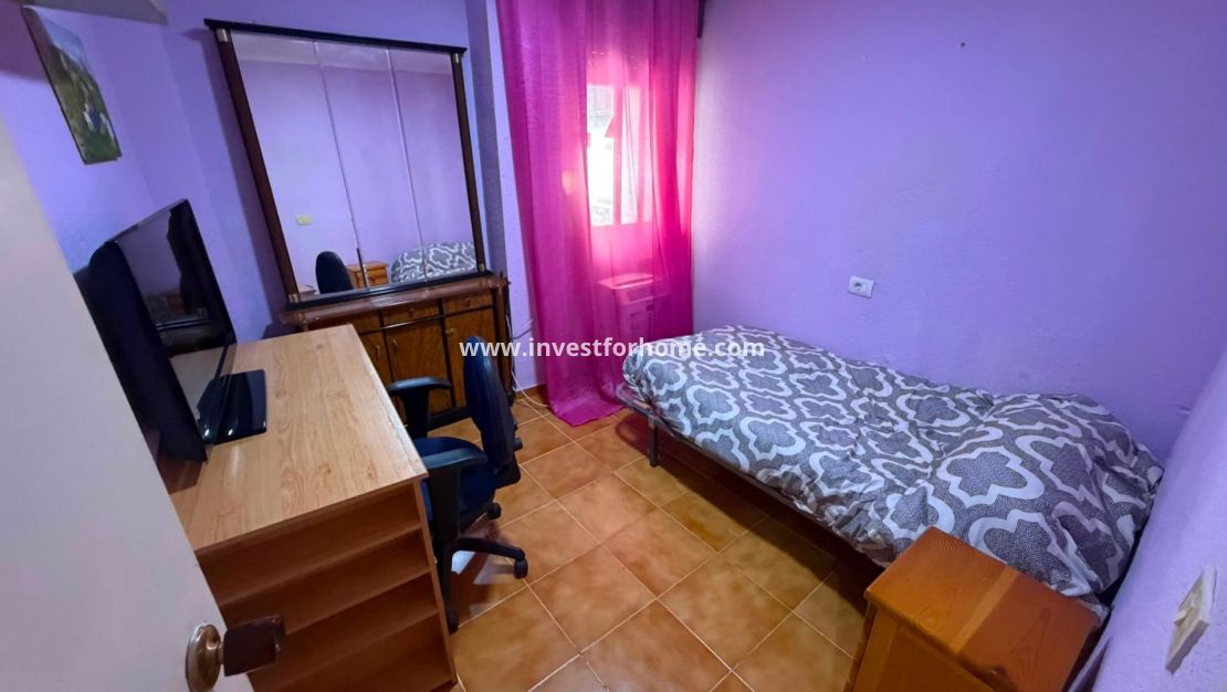 Sale - Apartment - Torrevieja - Centro