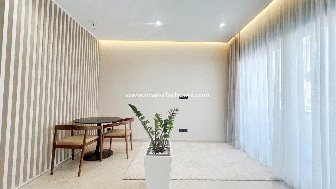 Sale - Apartment - Torrevieja - Centro