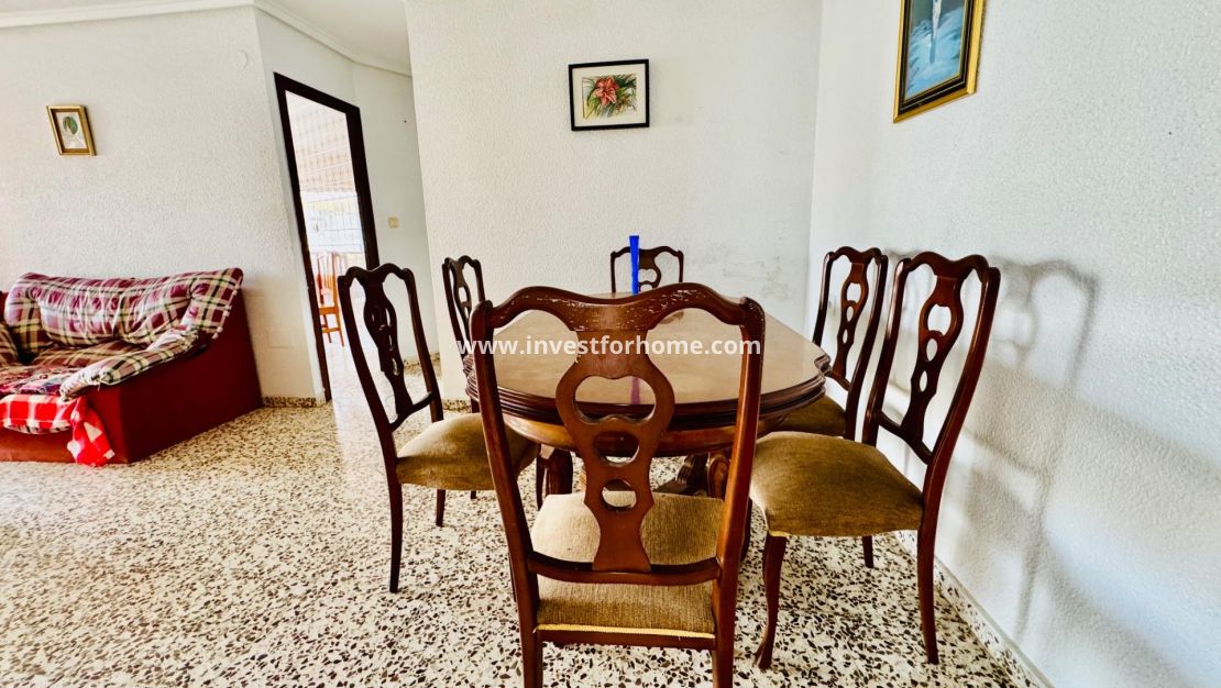 Sale - Apartment - Torrevieja - Centro