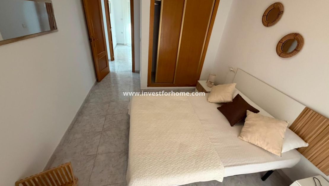 Sale - Apartment - Torrevieja - Centro