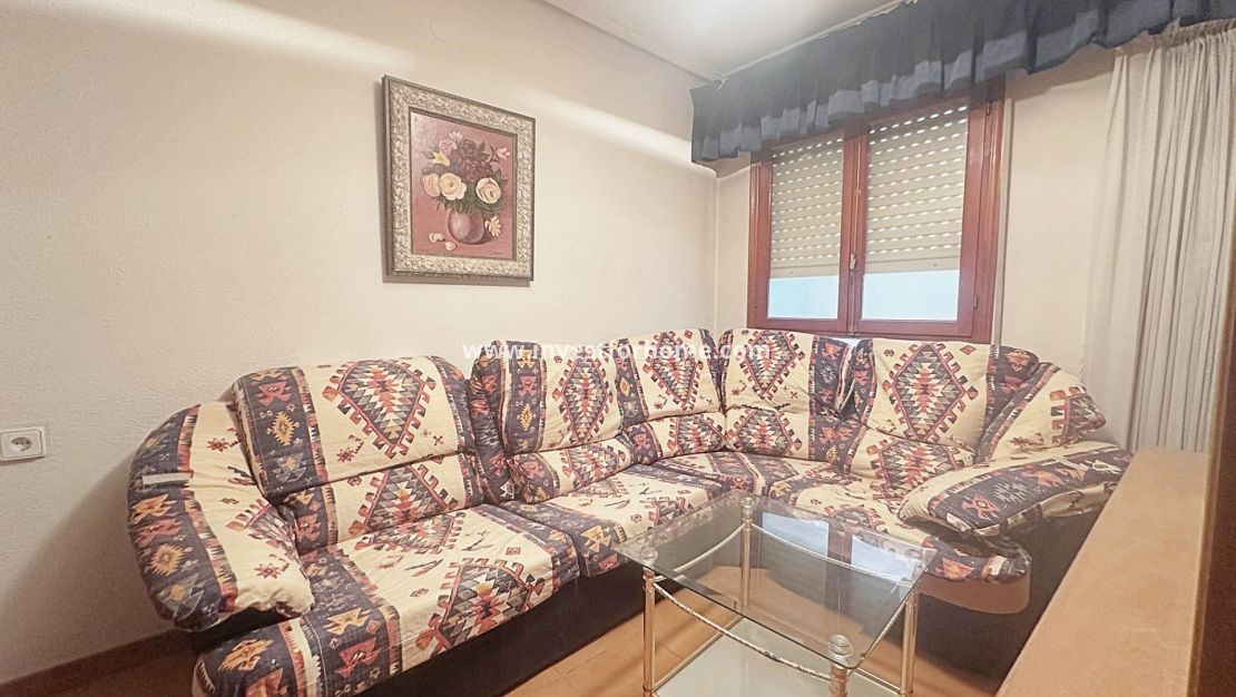 Sale - Apartment - Torrevieja - Centro