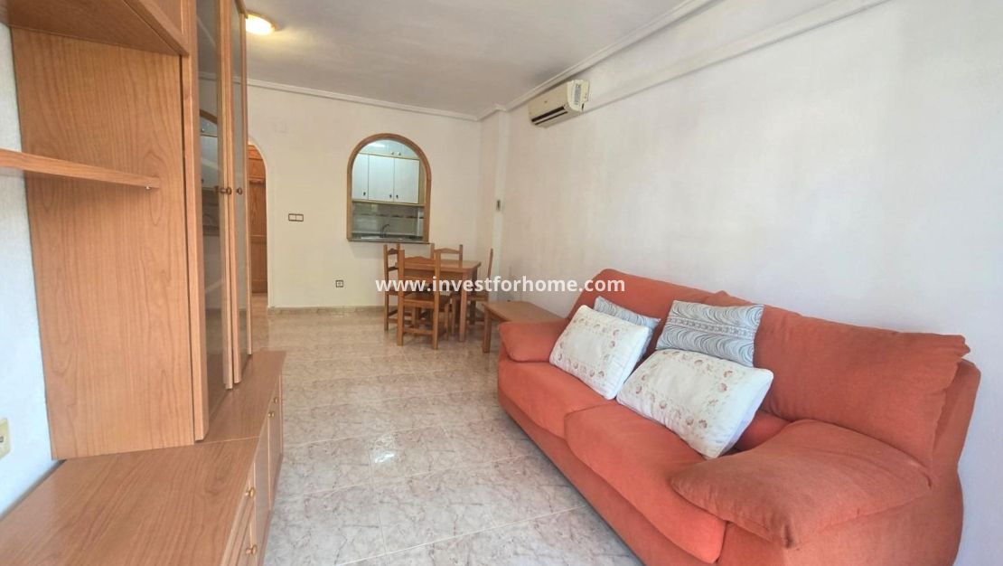 Sale - Apartment - Torrevieja - Centro