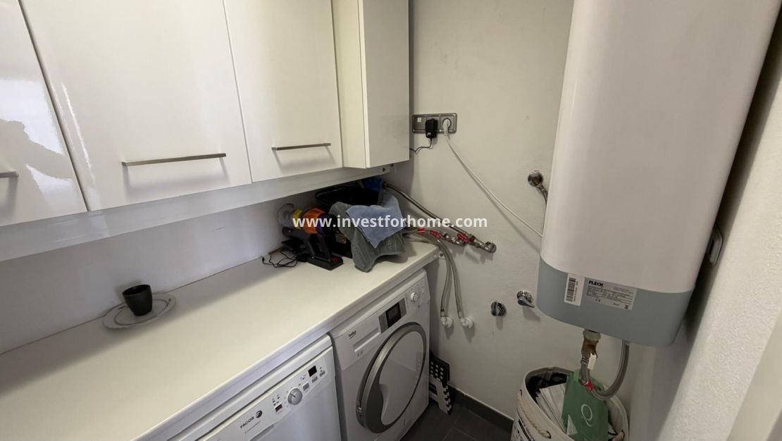 Sale - Apartment - Torrevieja - Centro
