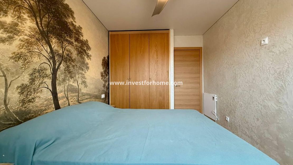 Sale - Apartment - Torrevieja - Centro