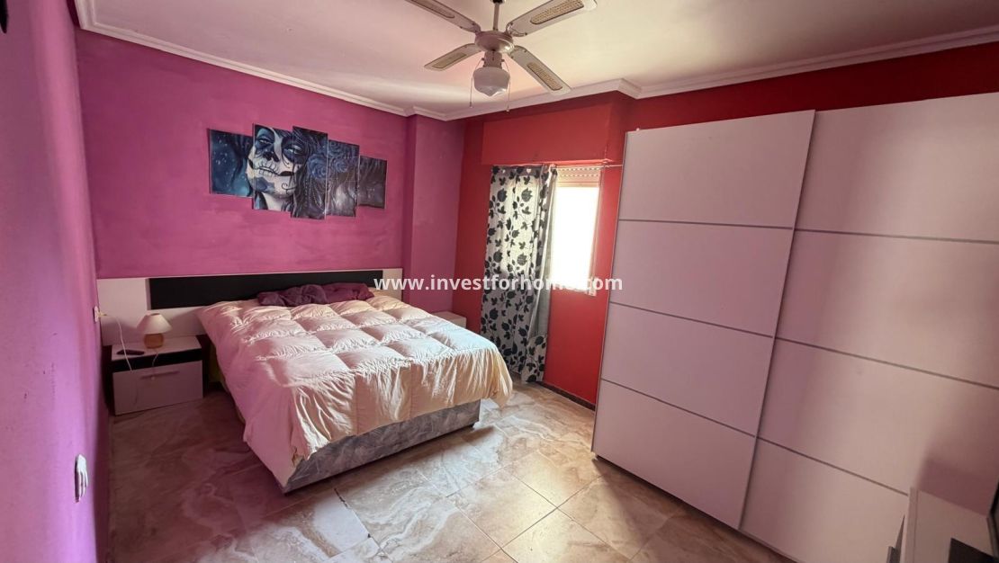 Sale - Apartment - Torrevieja - Centro