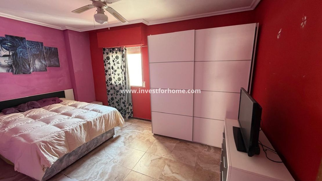 Sale - Apartment - Torrevieja - Centro