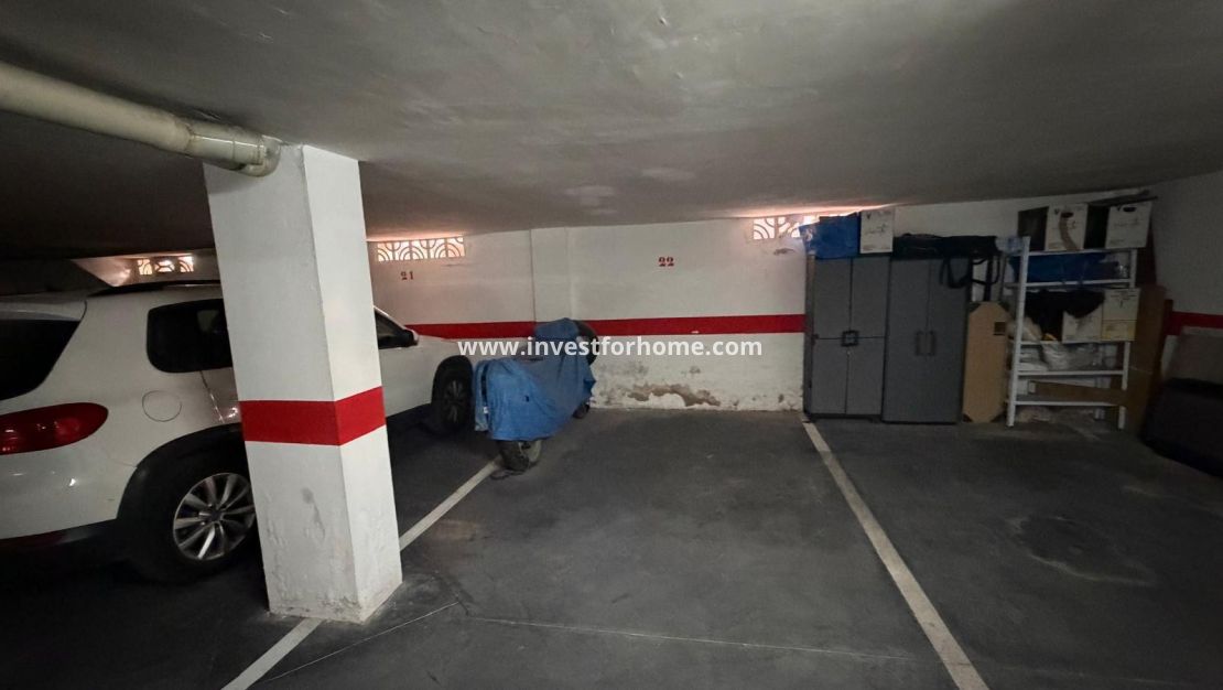 Sale - Apartment - Torrevieja - Centro