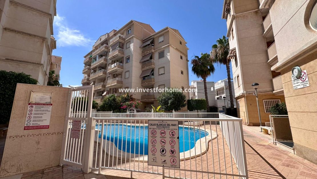 Sale - Apartment - Torrevieja - Centro