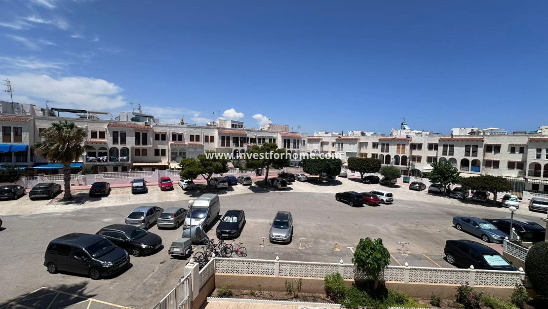 Sale - Apartment - Torrevieja - Centro