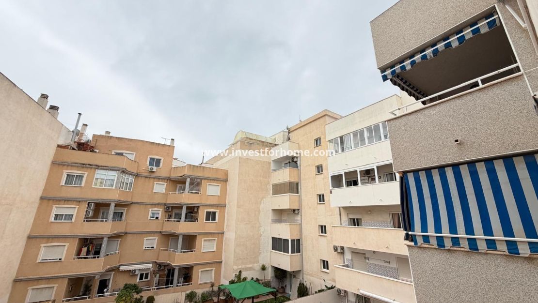 Sale - Apartment - Torrevieja - Centro