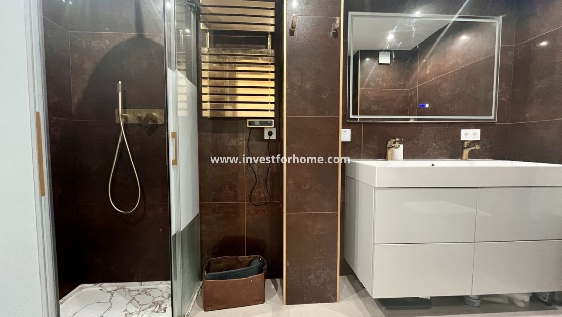 Sale - Apartment - Torrevieja - Costa Blanca