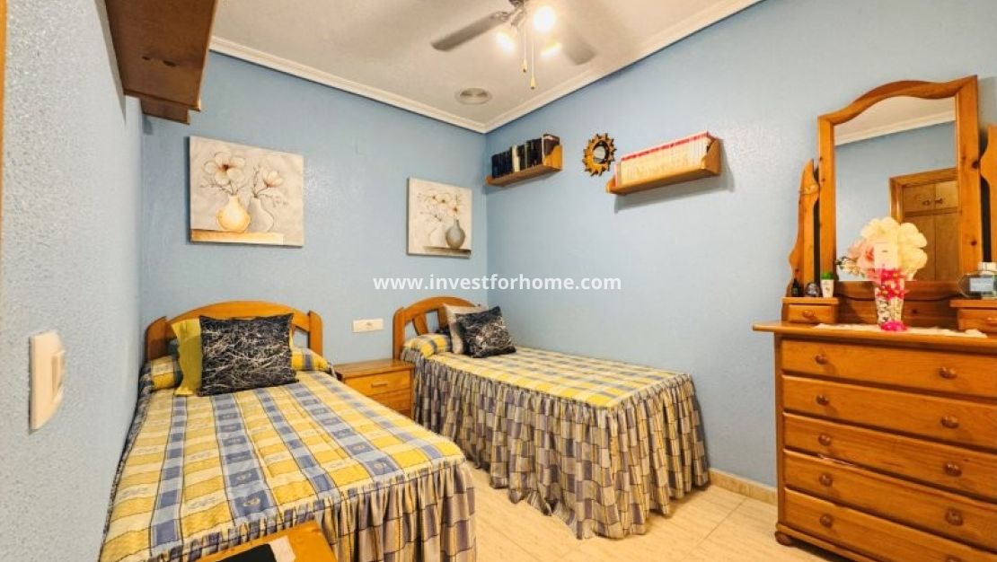 Sale - Apartment - Torrevieja - Costa Blanca