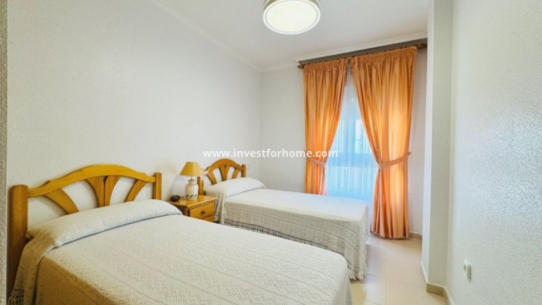 Sale - Apartment - Torrevieja - Costa Blanca