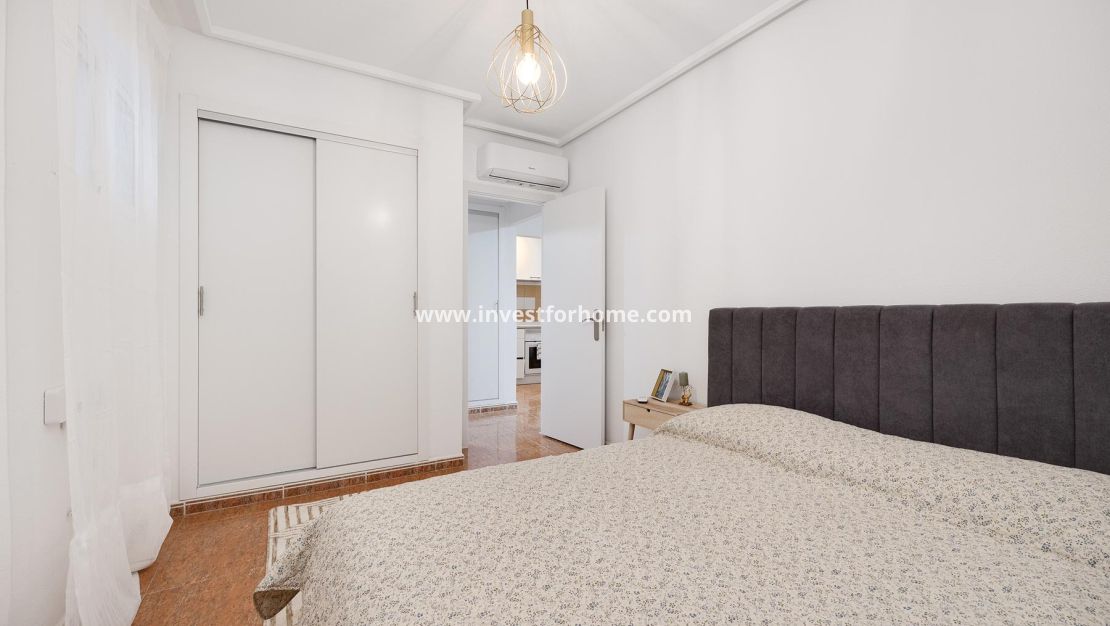 Sale - Apartment - Torrevieja - Costa Blanca