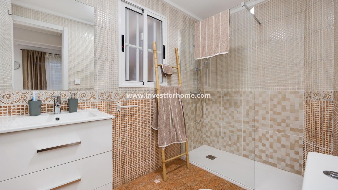 Sale - Apartment - Torrevieja - Costa Blanca