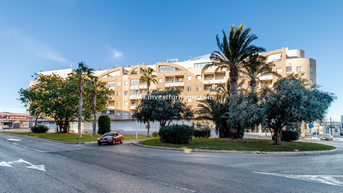 Sale - Apartment - Torrevieja - Costa Blanca