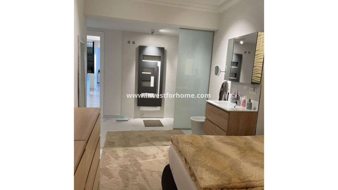 Sale - Apartment - Torrevieja - Costa Blanca