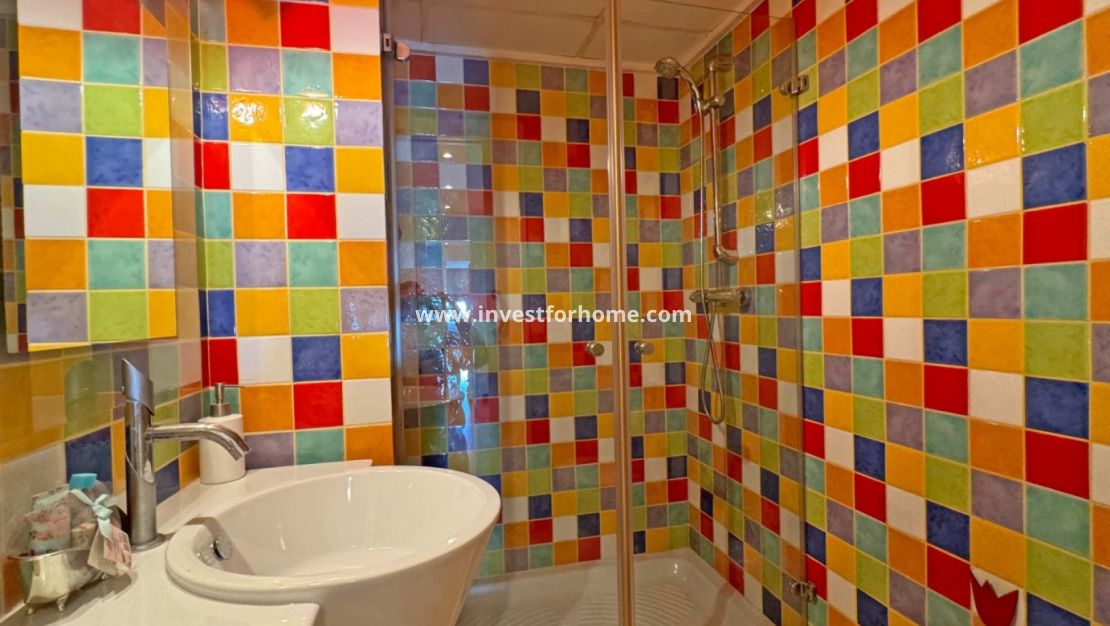 Sale - Apartment - Torrevieja - Costa Blanca