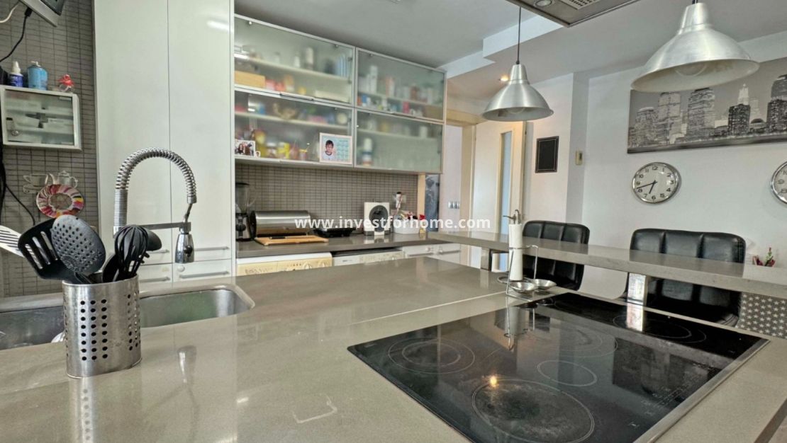 Sale - Apartment - Torrevieja - Costa Blanca