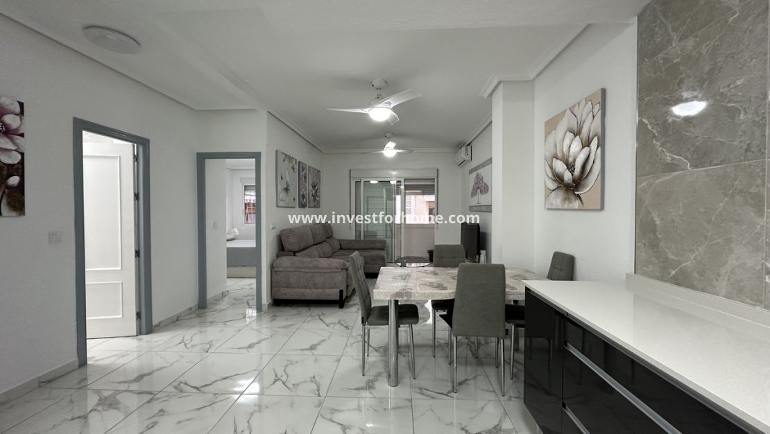 Sale - Apartment - Torrevieja - Costa Blanca