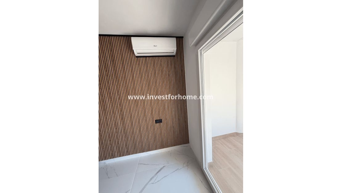 Sale - Apartment - Torrevieja - Costa Blanca