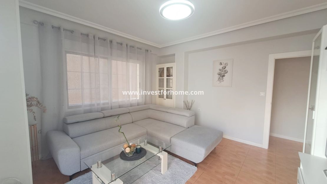 Sale - Apartment - Torrevieja - Costa Blanca