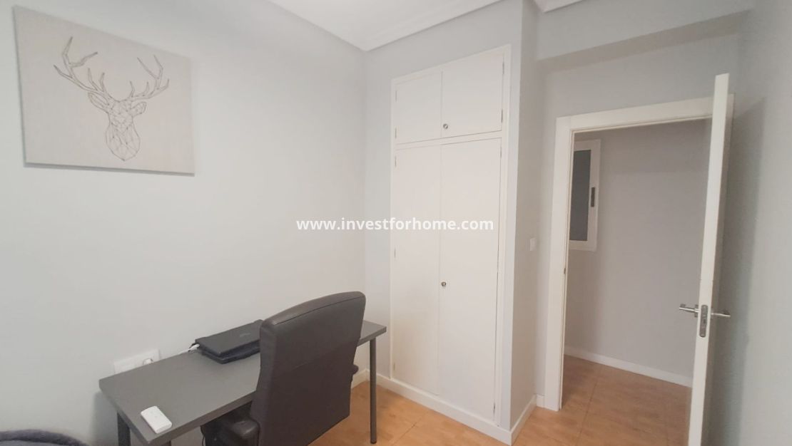 Sale - Apartment - Torrevieja - Costa Blanca