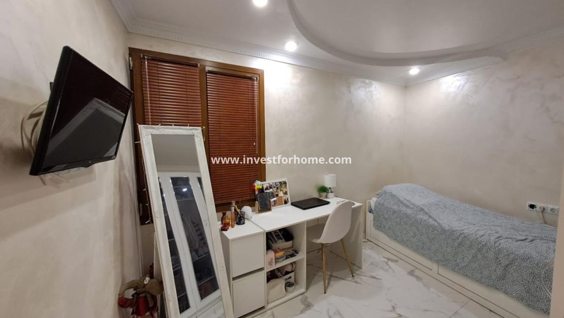 Sale - Apartment - Torrevieja - Costa Blanca