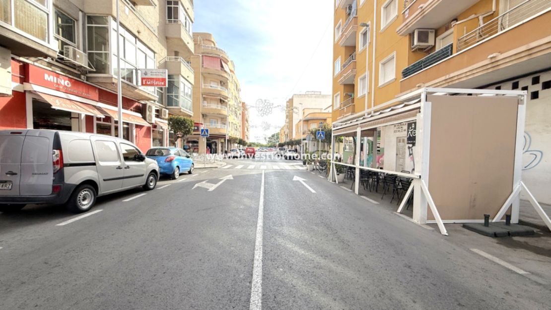 Sale - Apartment - Torrevieja - Costa Blanca