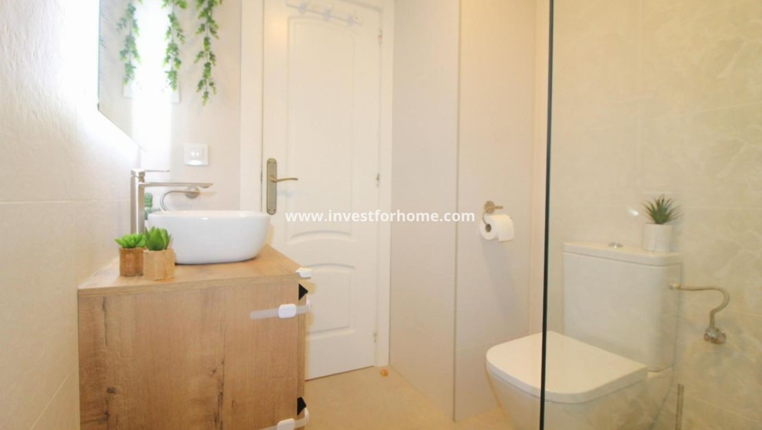 Sale - Apartment - Torrevieja - Costa Blanca