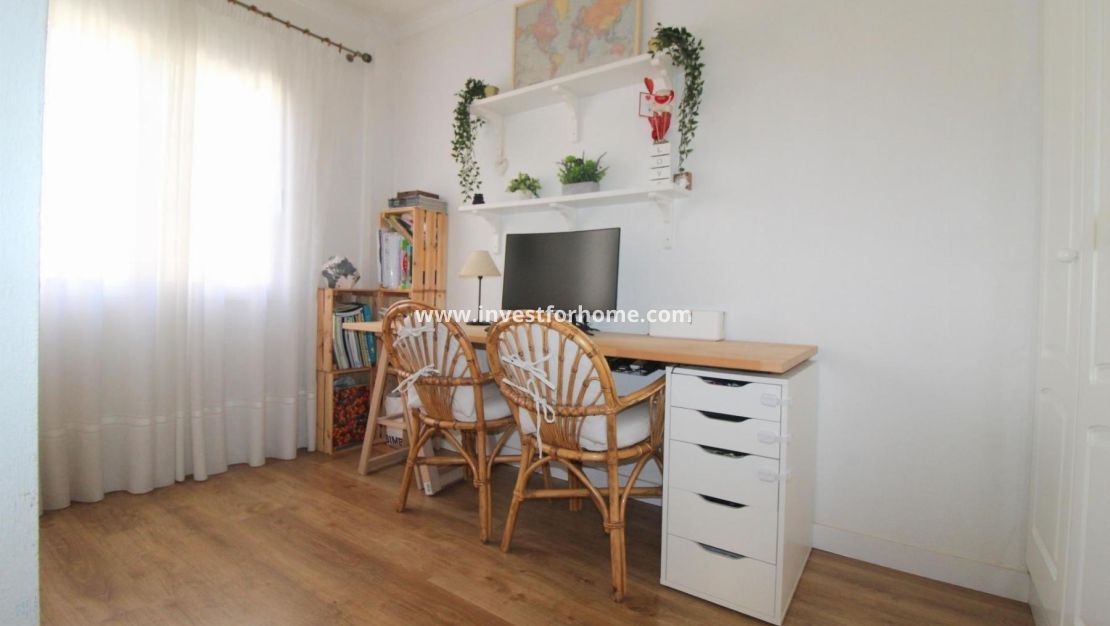 Sale - Apartment - Torrevieja - Costa Blanca