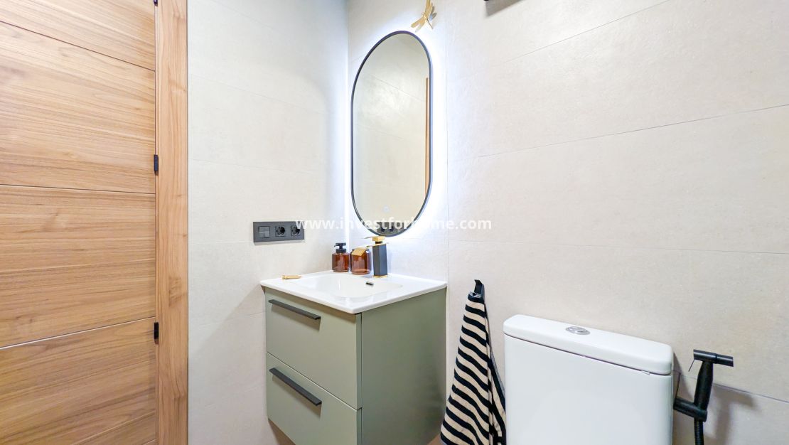 Sale - Apartment - Torrevieja - Costa Blanca