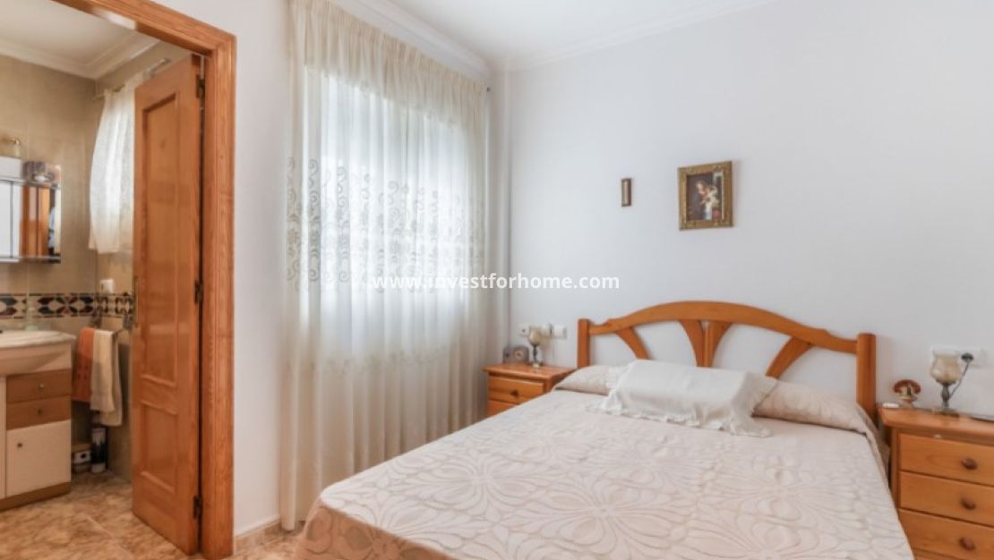 Sale - Apartment - Torrevieja - Costa Blanca