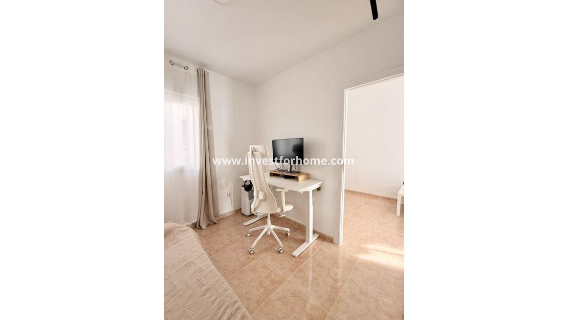 Sale - Apartment - Torrevieja - Costa Blanca