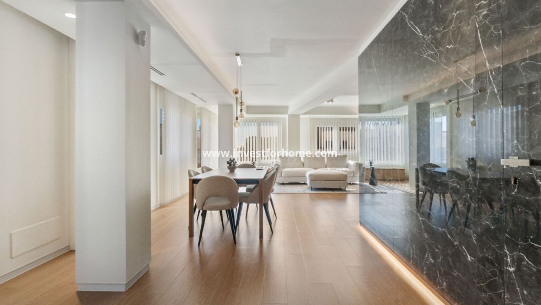 Sale - Apartment - Torrevieja - Costa Blanca