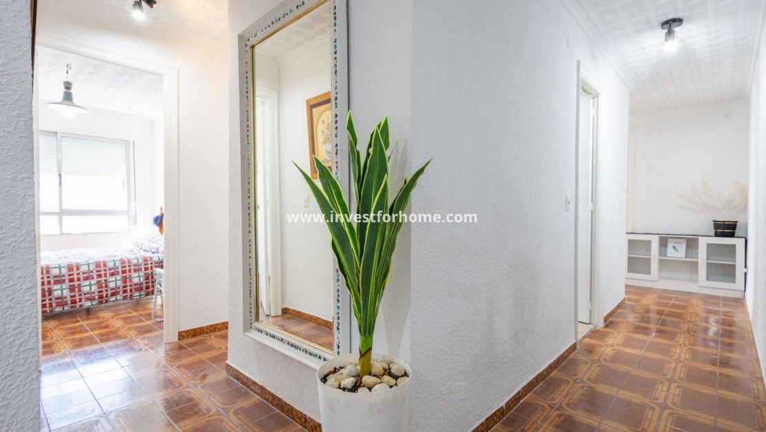 Sale - Apartment - Torrevieja - Costa Blanca